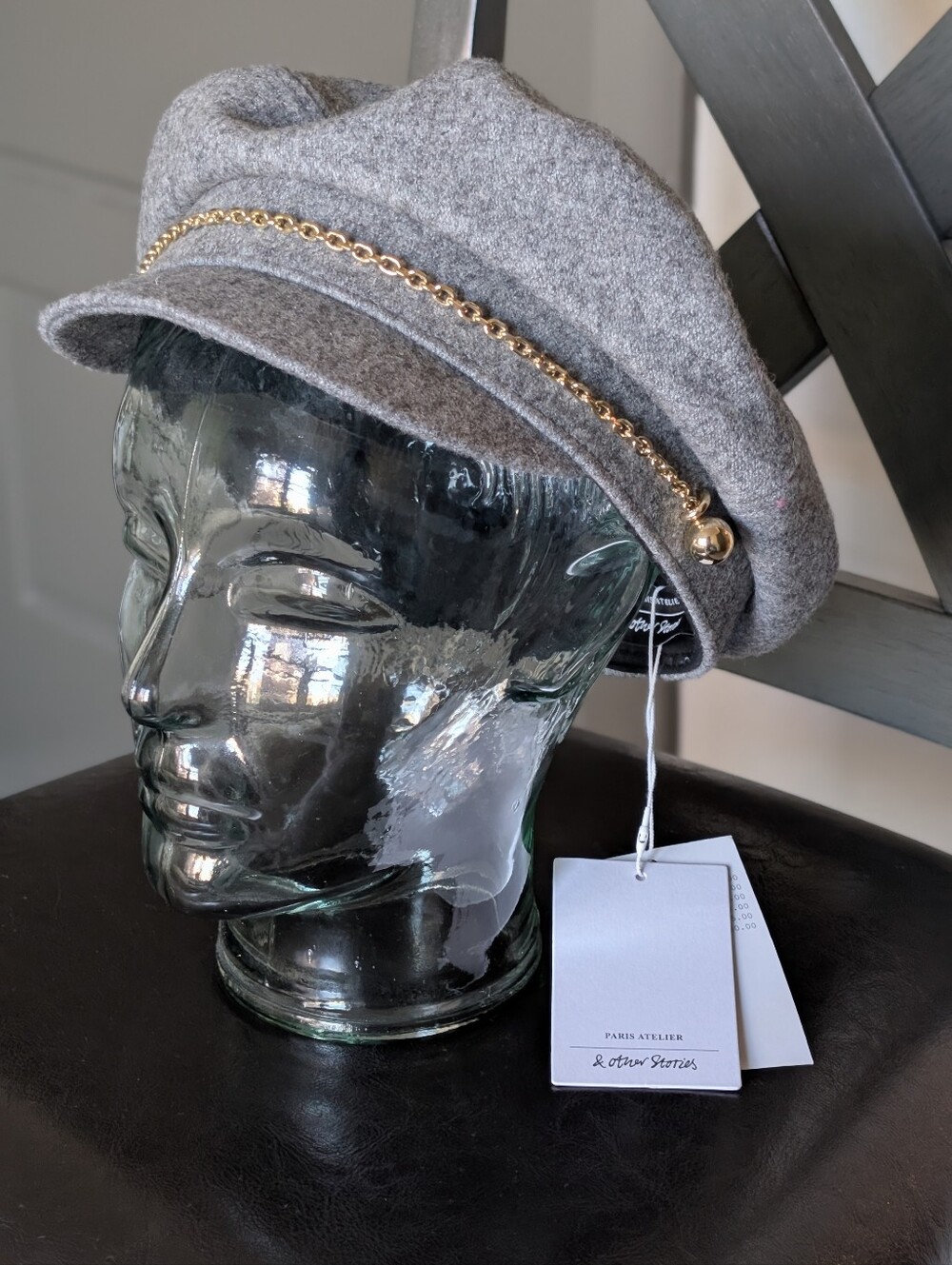 & Other Stories Gray Baker Boy Cap with Gold Chain L